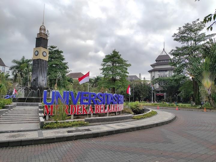 kampus terbaik Jawa Timur