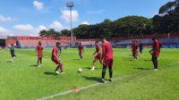 Latihan Tim Barito Putera di Stadion Brawijaya Kediri (Anis/Metara)