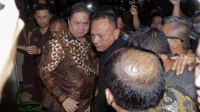 Menteri Koordinator Bidang Perekonomian Airlangga Hartarto usai menjalani pemeriksaan di Kejaksaan Agung RI, Jakarta, Senin (24/7/2023) malam (suara)