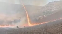 Detik-detik Muncul Tornado Api di Kawasan Savana Bromo (infomalangan)
