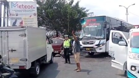 Kronologi Kecelakaan Beruntun di Singosari Malang, Satu Orang Tewas (satlantasresmalang)