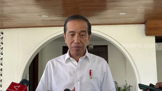 Presiden Jokowi di Kompleks Istana Kepresidenan Jakarta, Jumat (6/10/2023). (suara)