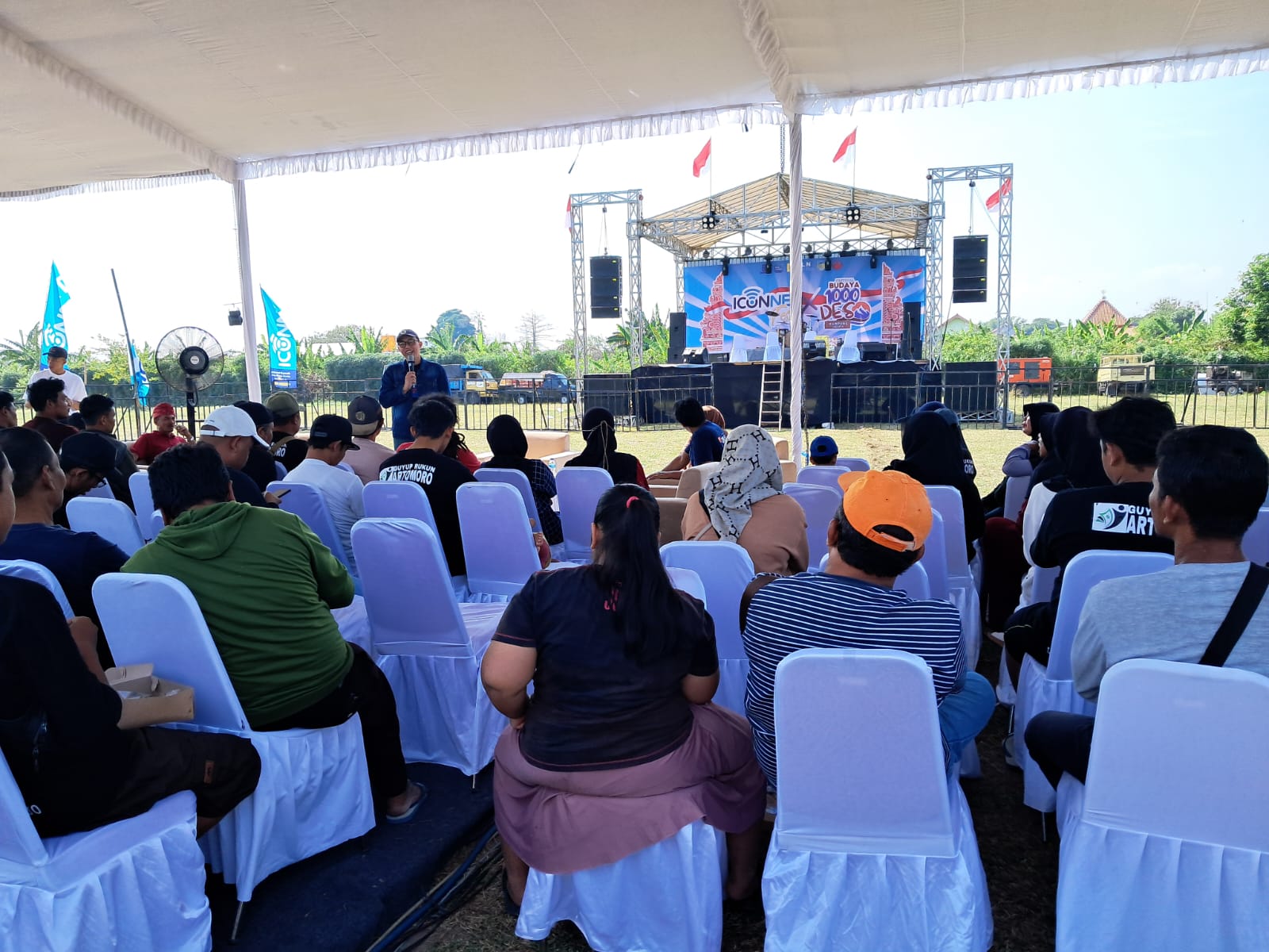 Foto: Salah satu stand bazar UMKM di festival 1000 desa Kediri. (Doc panitia festival 1000 desa)