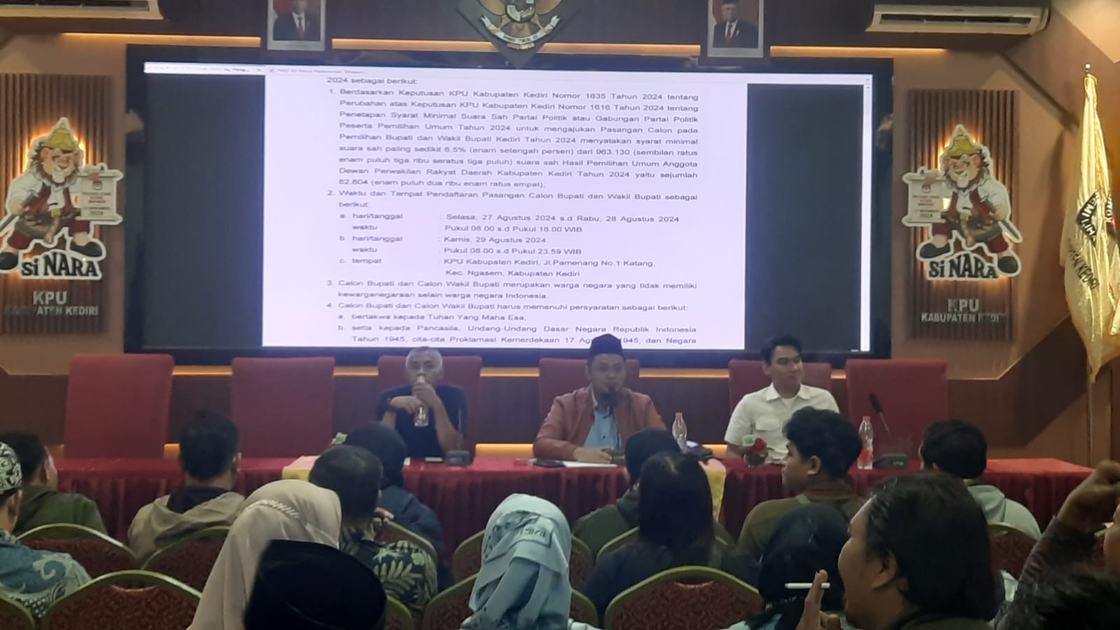 Foto: press Release pelaksanaan tahapan pendaftaran pasangan calon pasca Putusan MK, Sabtu (24/8/2024). (Anis/metaranews)