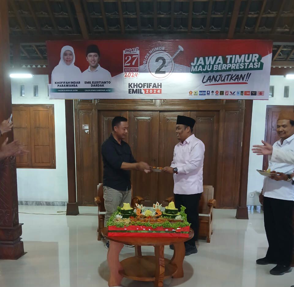 Foto : Peresmiam Tim Pemenangan Daerah Khofifah Emil di Kanigoro Kabupaten Blitar. doc : Bahtiar/ Metaranews.co