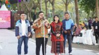 Bupati Kediri membuka Festival Batik Kediri (KOminfo Kabupaten Kediri)