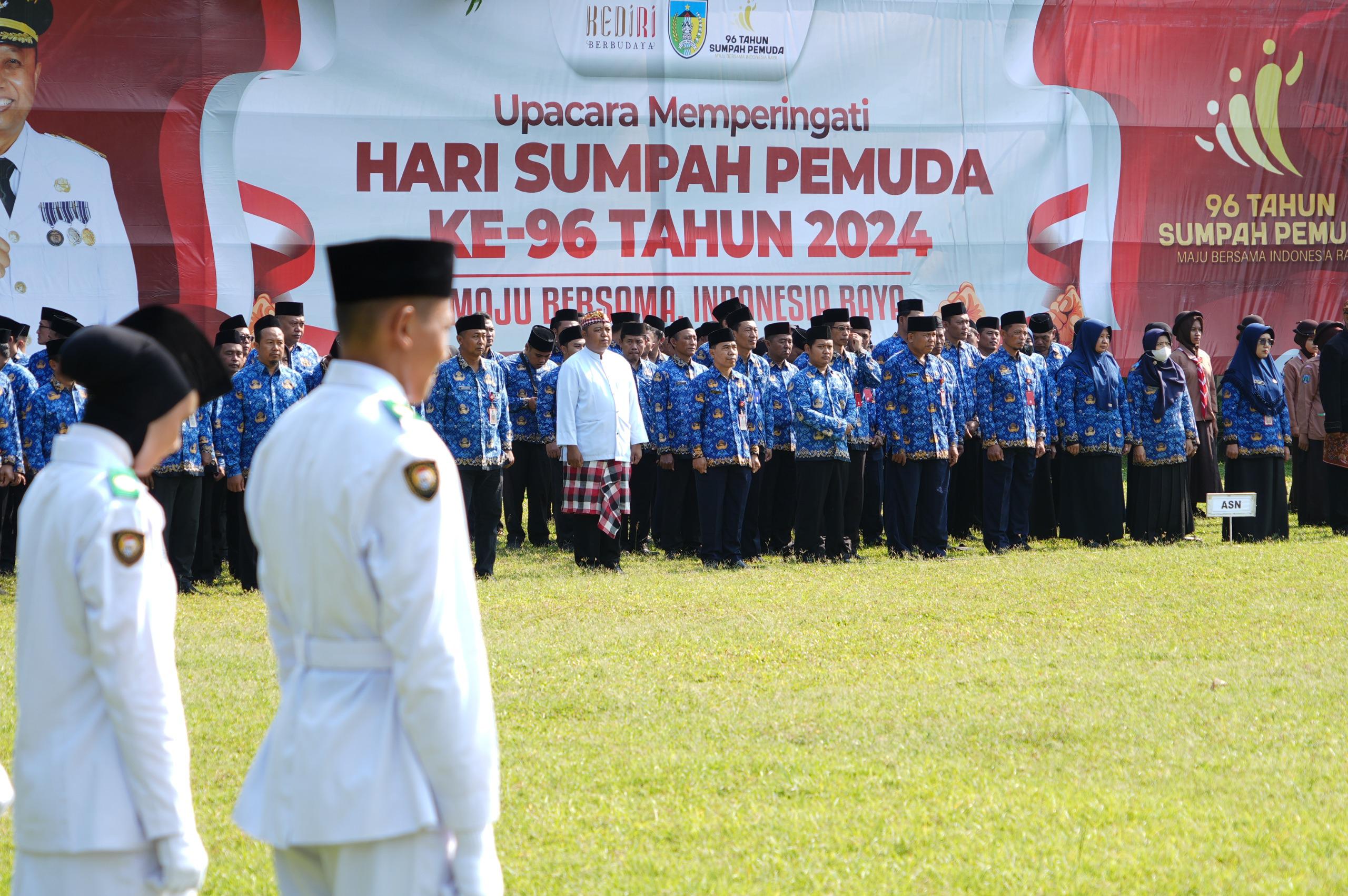 Peringatan Sumpah Pemuda di halaman Pemkab Kediri (Foto: Kominfo Kabupaten Kediri)