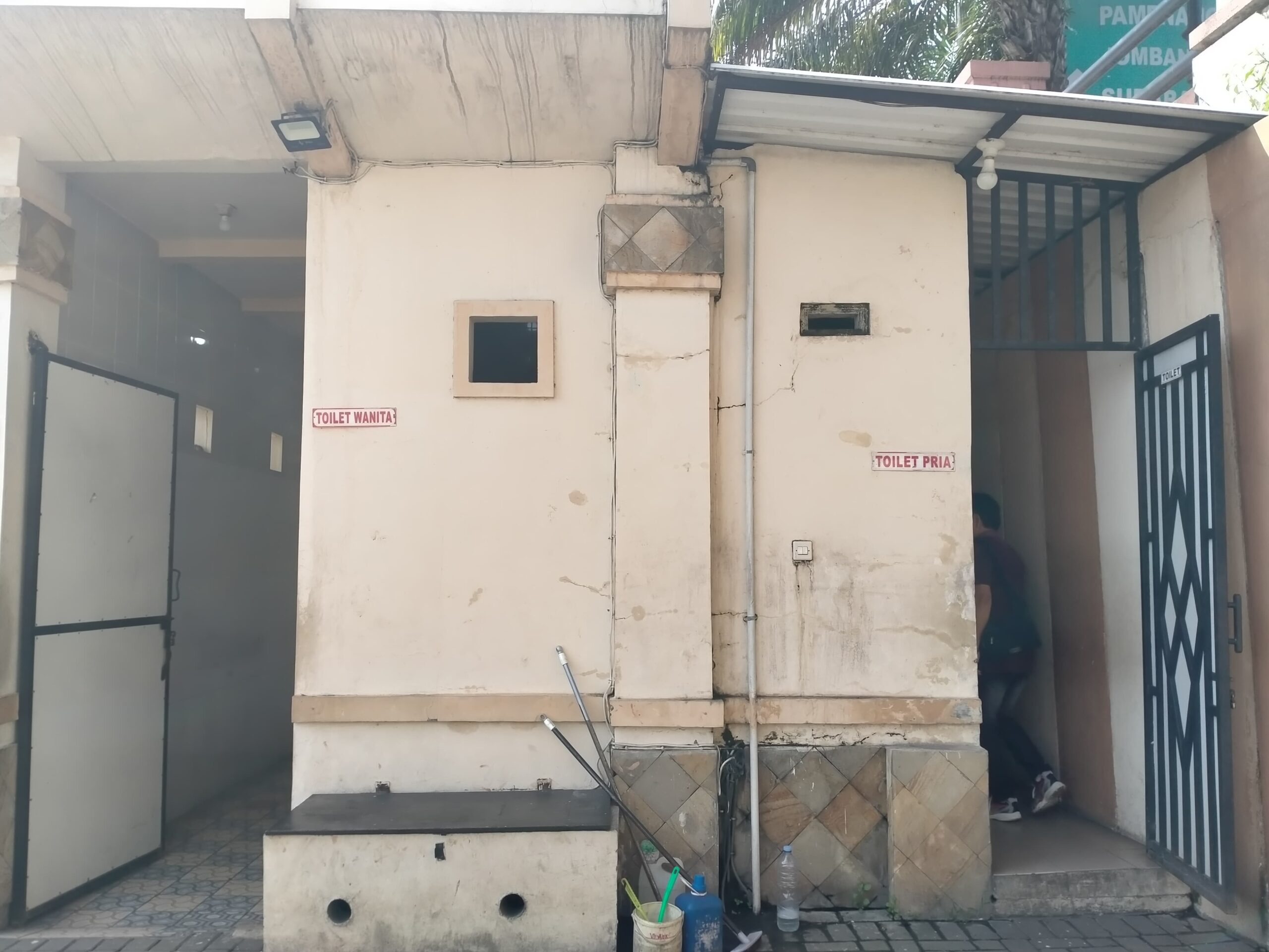 Toilet SLG Kediri