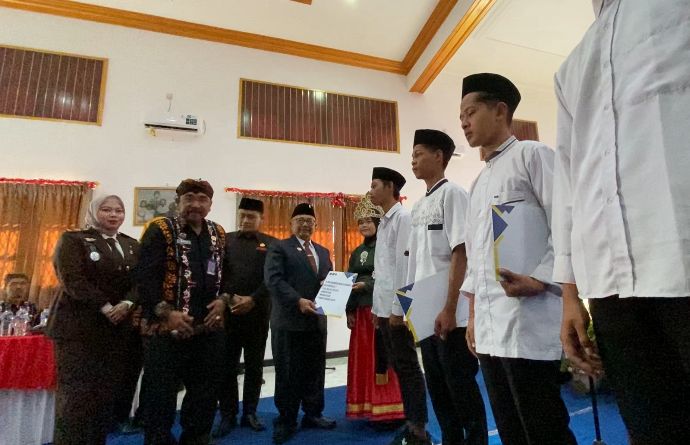 Foto : Penyerahan Remisi Kemerdekaan Yang dilakukan Oleh LPKA Blitar, Minggu (17/8/2025). 