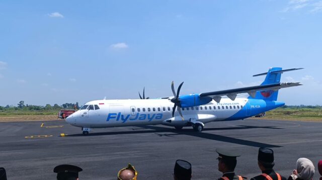 Penerbangan Jember–Jakarta
