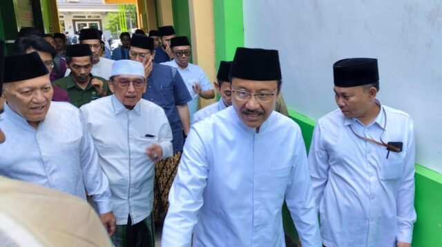 Foto : PBNU bersama panitia lokal usai menggelar rapat di Tower G MAN 3 Jombang./Karimatul Maslahah/ Foto : PBNU bersama panitia lokal usai menggelar rapat di Tower G MAN 3 Jombang./Karimatul Maslahah/